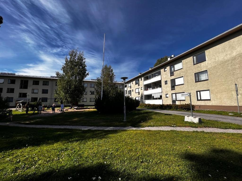 Lejlighed 1 Bedroom Comfortable Top Floor In Puotila Near Metrostation And Sea